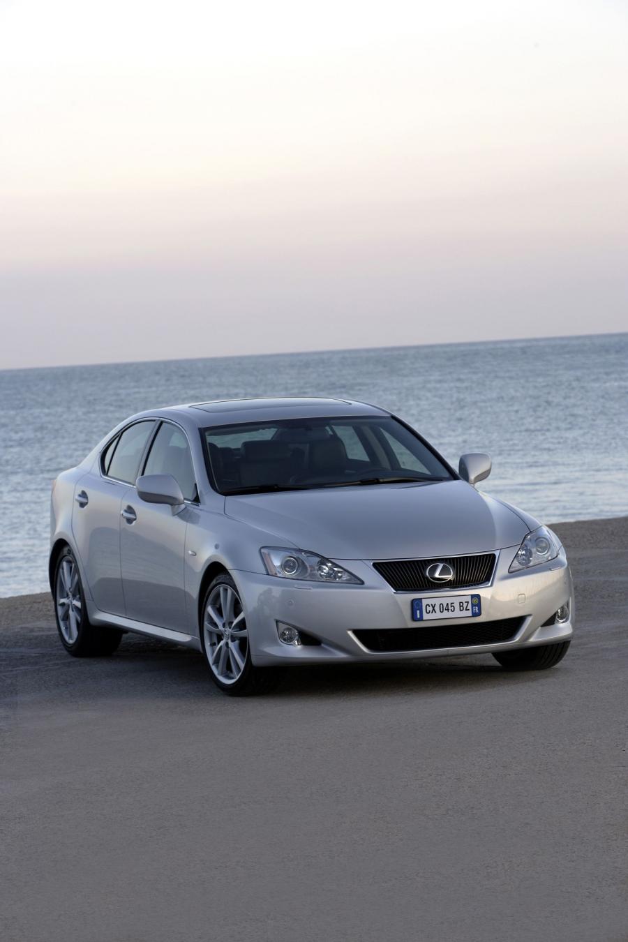  Lexus IS250 2005 года  (фото 37 из 141)